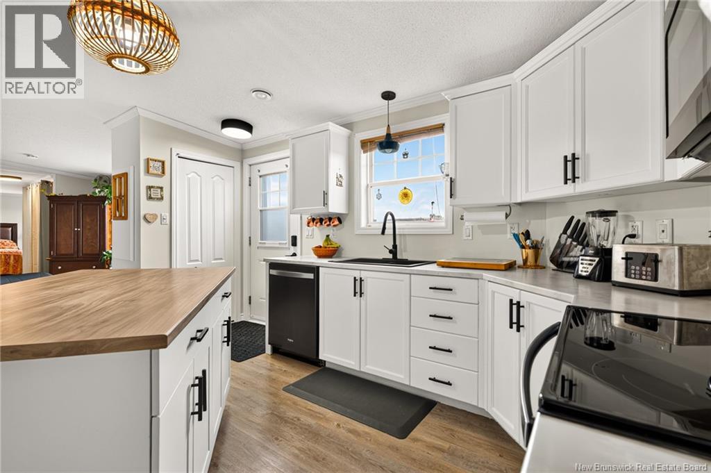231 Bonaventure Street Property Photo 10