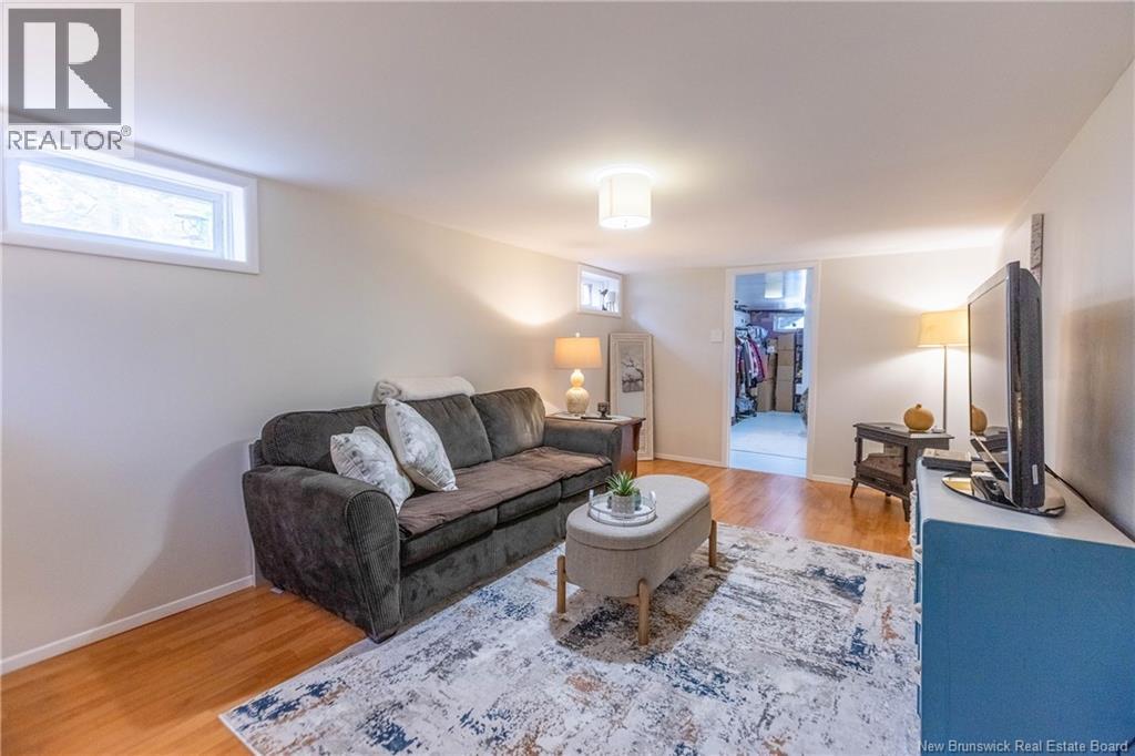 23 Bickerton Avenue Property Photo 29