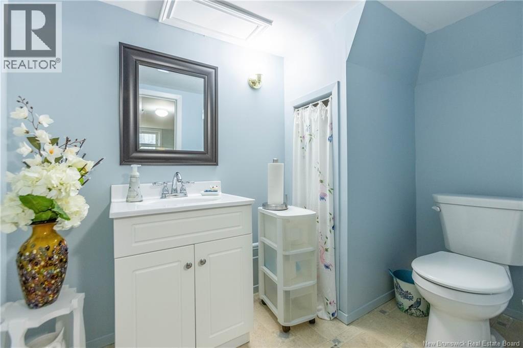 23 Bickerton Avenue Property Photo 32