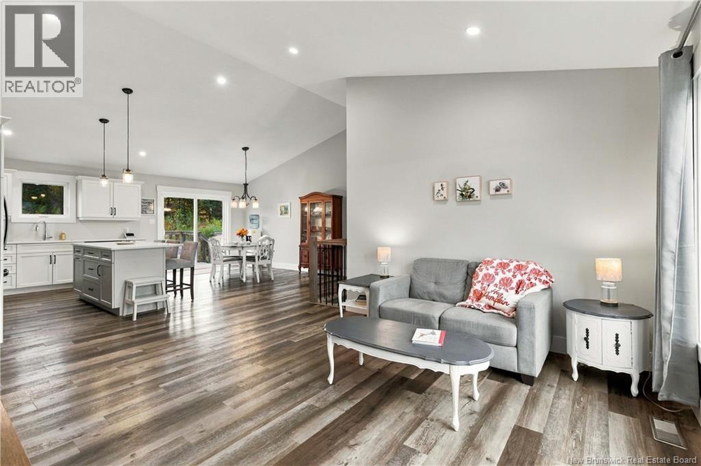 49 Joviale Drive Property Photo 10