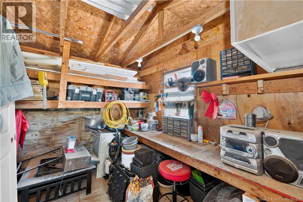 15 Ida Road Property Photo 43