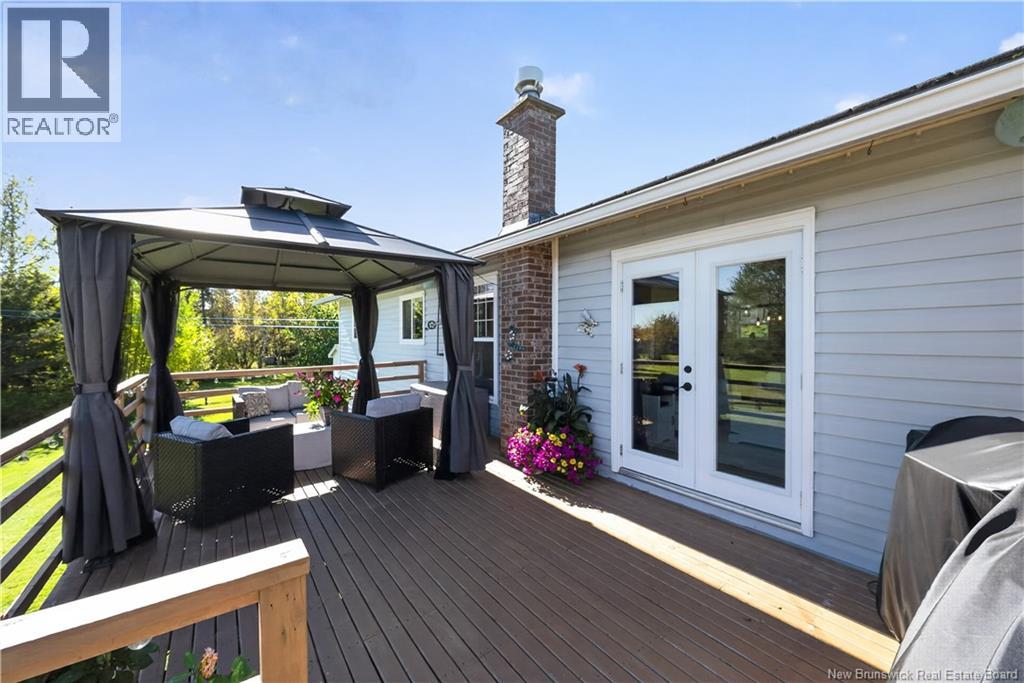 15 Ida Road Property Photo 45