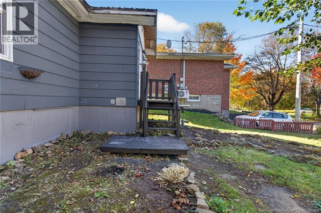 27 Budd Lane Property Photo 5