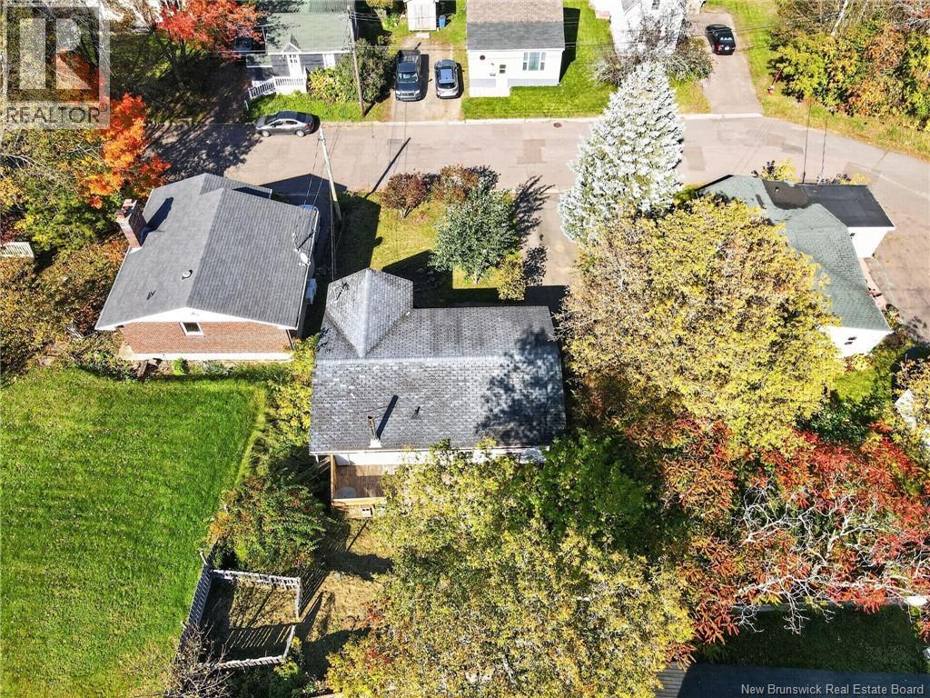 27 Budd Lane Property Photo 9