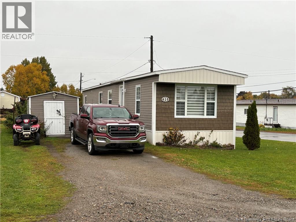 610 College Street Property Photo 1
