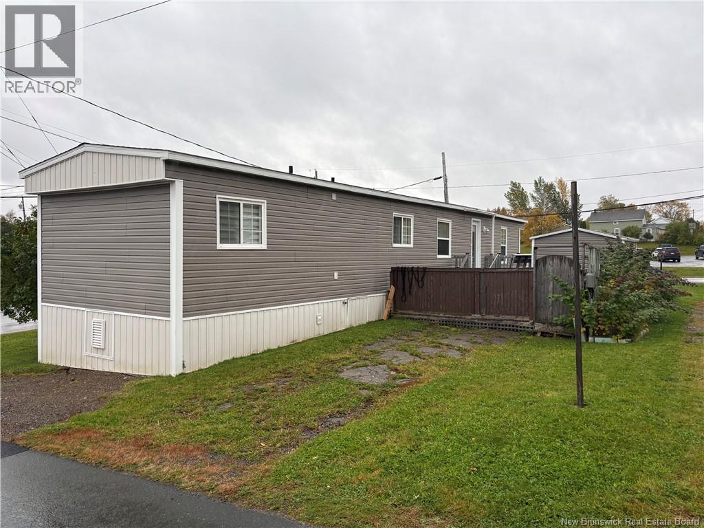 610 College Street Property Photo 2
