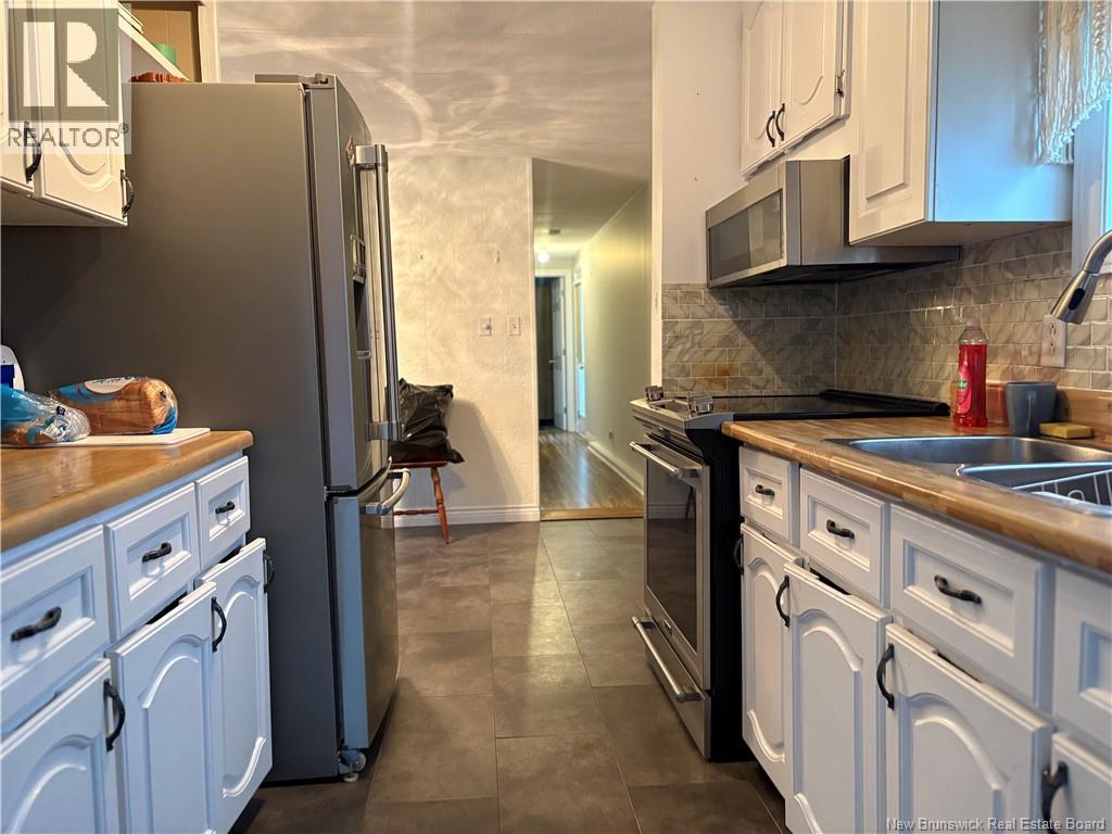 610 College Street Property Photo 4