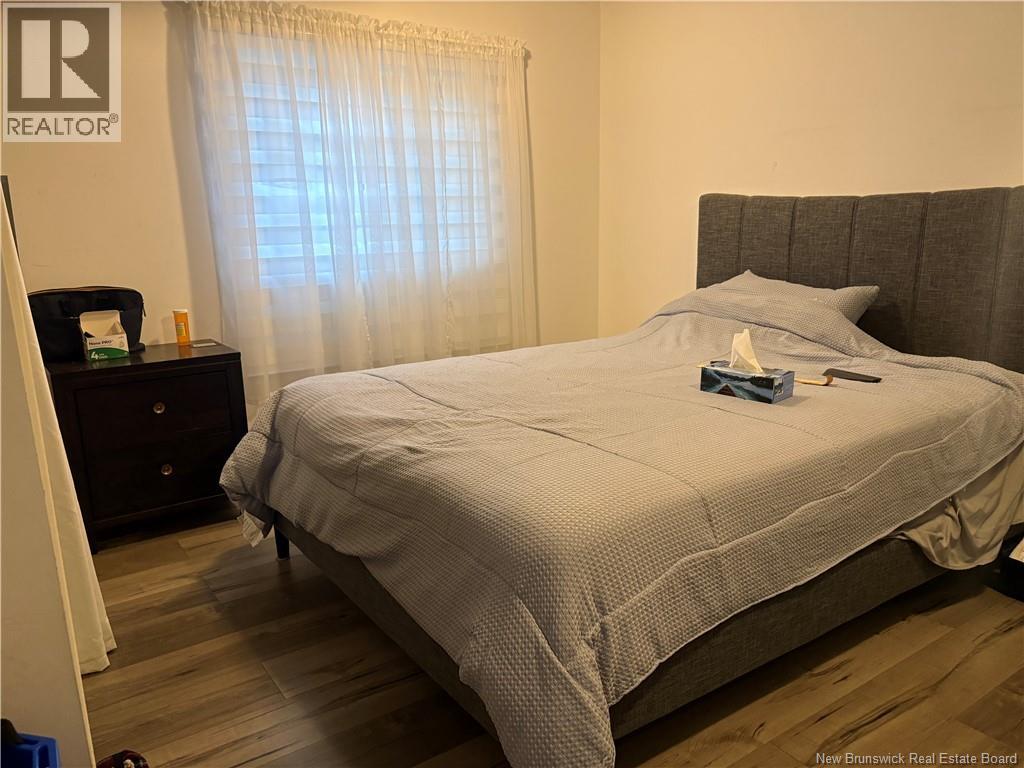 610 College Street Property Photo 6