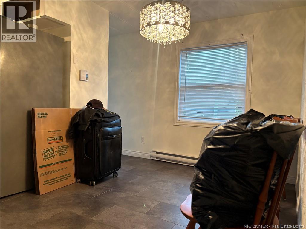610 College Street Property Photo 8