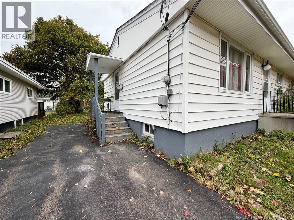 34 Hedgewood Drive Property Photo 2