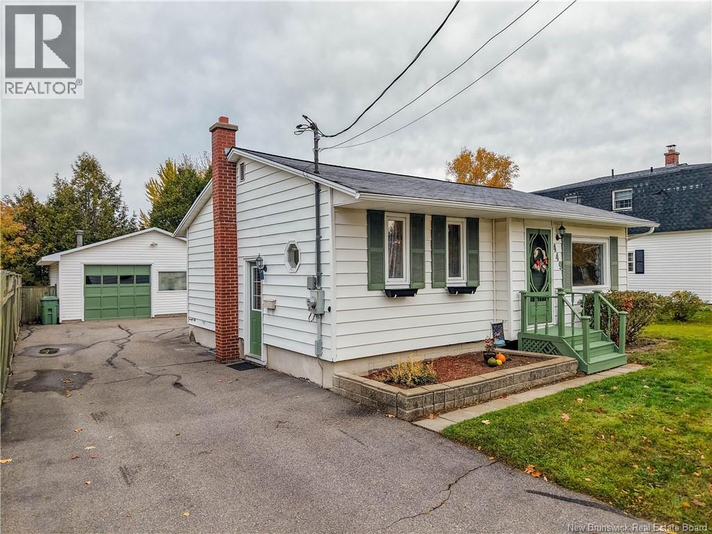 449 Canada Street Property Photo 3