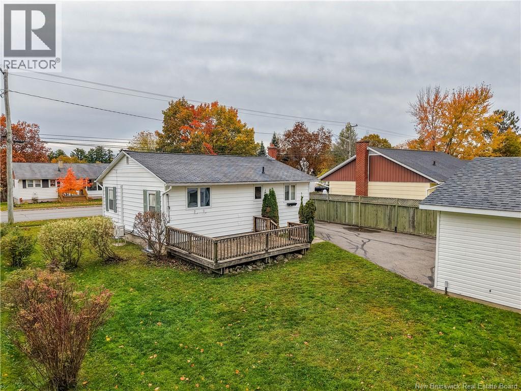 449 Canada Street Property Photo 10