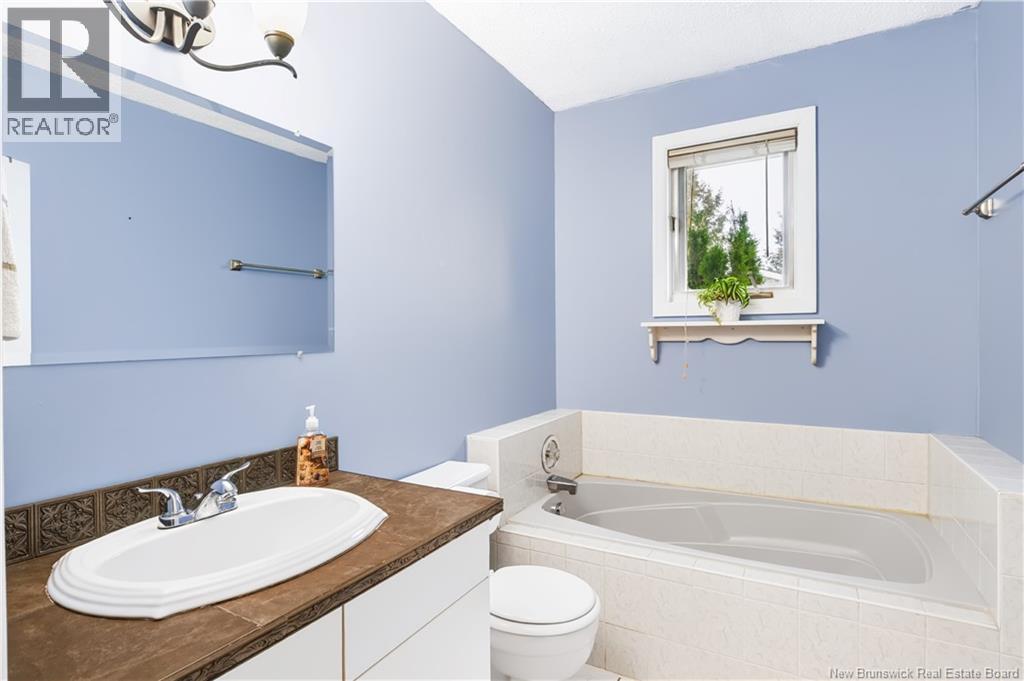 449 Canada Street Property Photo 25