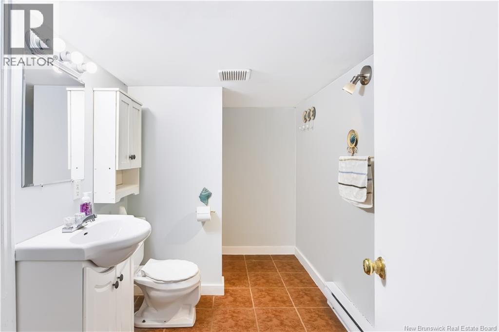 449 Canada Street Property Photo 32