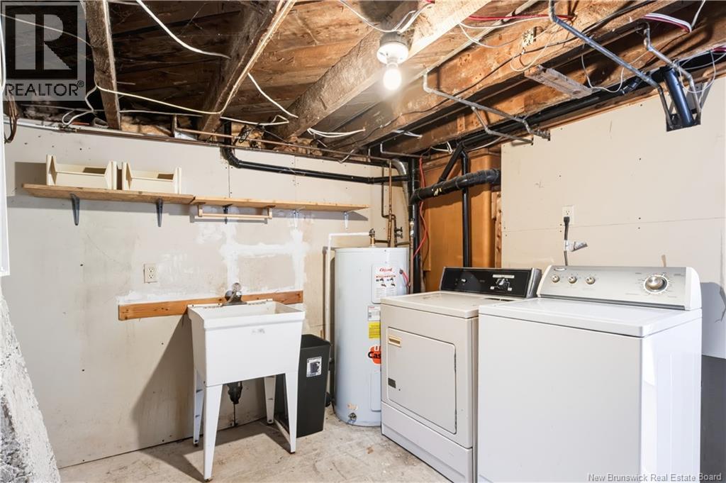 449 Canada Street Property Photo 38