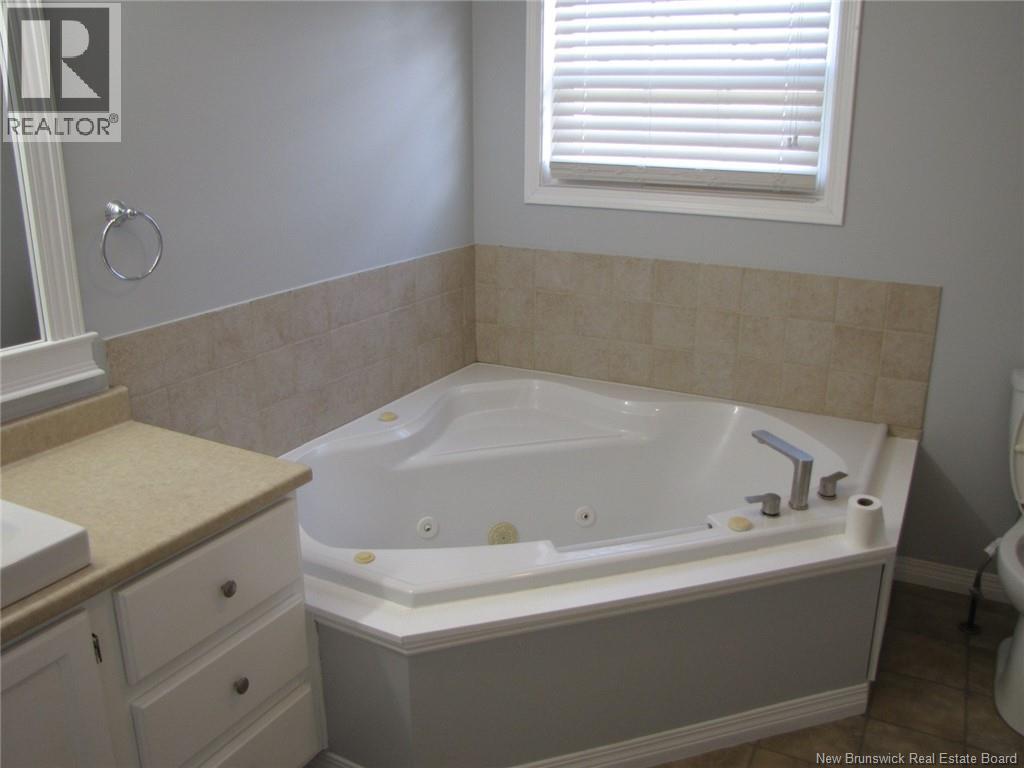 10 Avery Street Property Photo 21