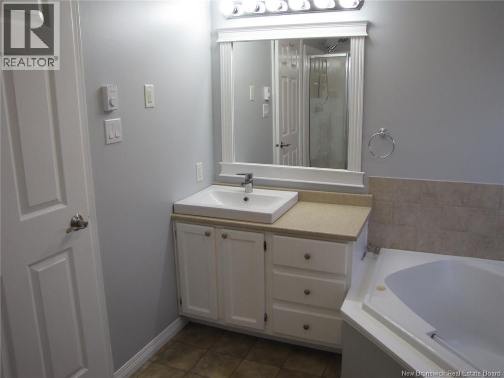 10 Avery Street Property Photo 24