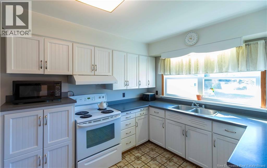 3808 Loch Lomond Road Property Photo 9