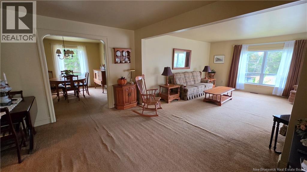 15 Avery Lane Property Photo 7