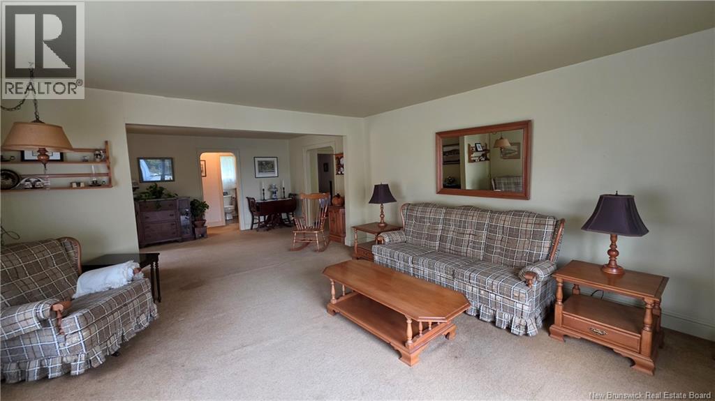 15 Avery Lane Property Photo 10