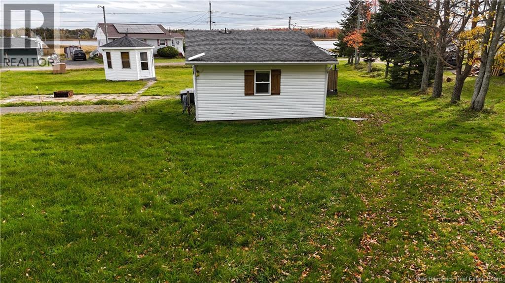 Riverfront Lane Property Photo 3