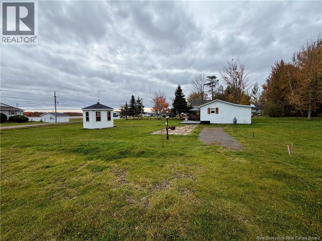 Riverfront Lane Property Photo 15