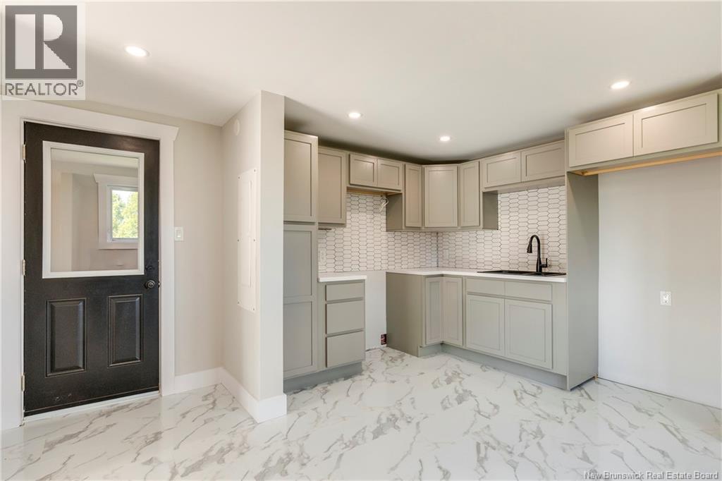 38 Copain Street Property Photo 30