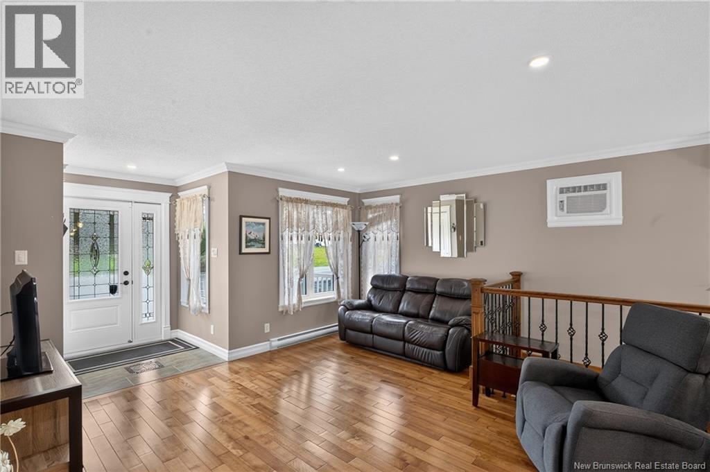 1581 Val-d'amour Chemin Property Photo 5