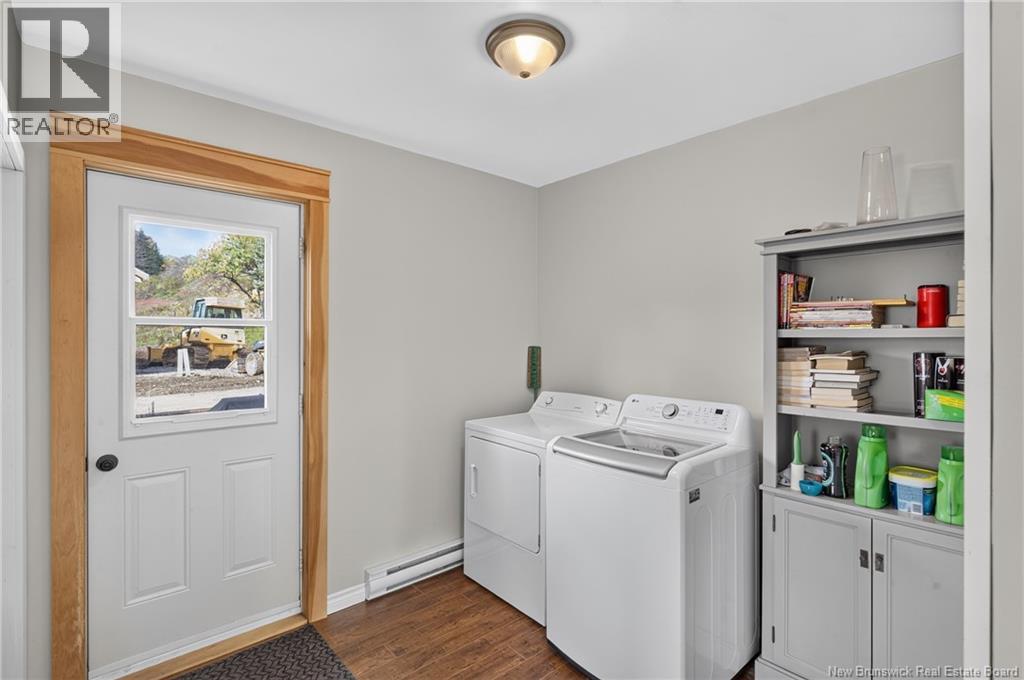 194 Renfrew Street Property Photo 8