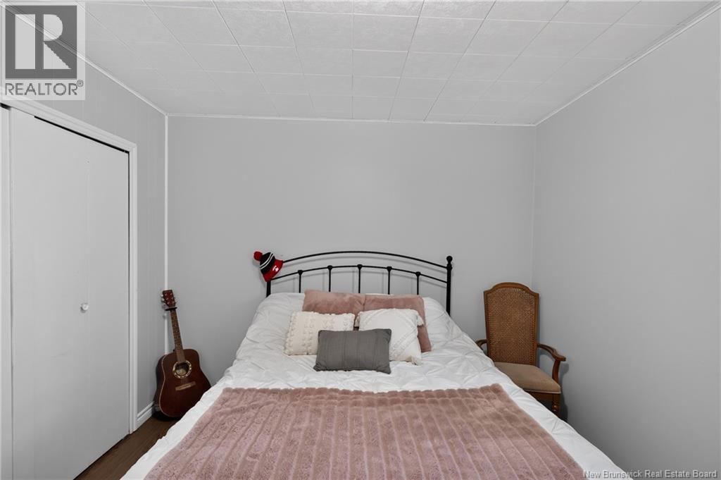 194 Renfrew Street Property Photo 10