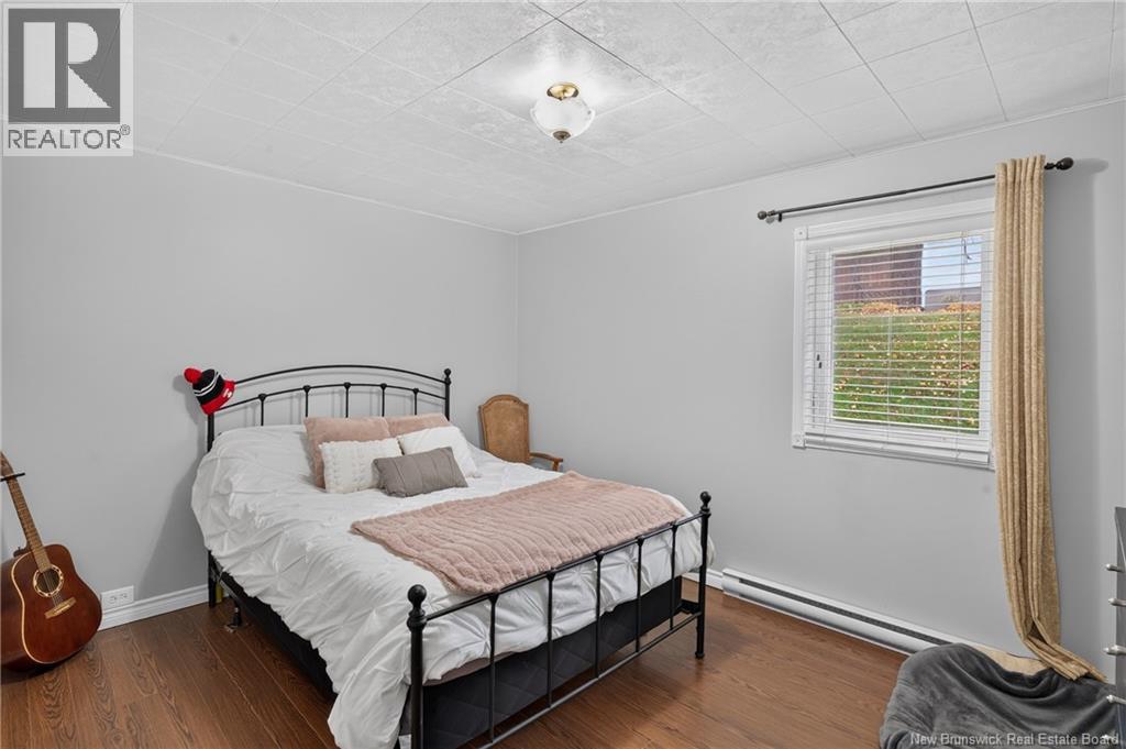 194 Renfrew Street Property Photo 11