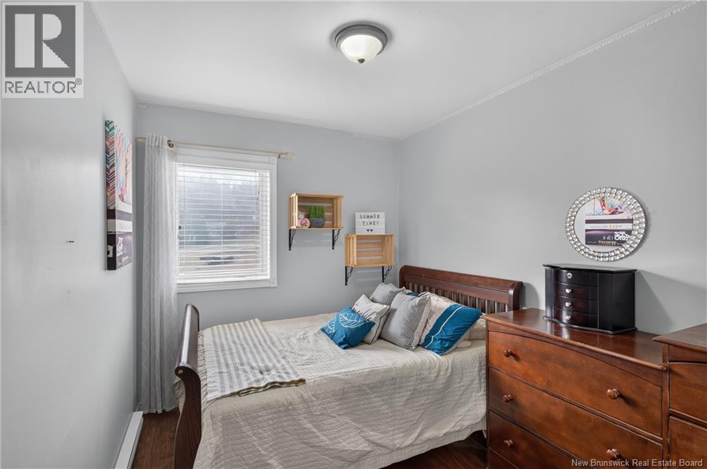 194 Renfrew Street Property Photo 12