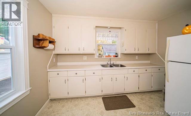 141 Claremont Drive Property Photo 5