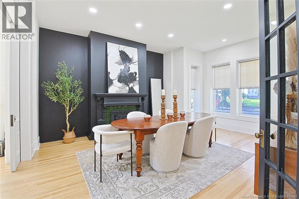 357 Dufferin Row Property Photo 8