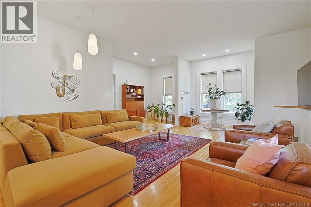357 Dufferin Row Property Photo 15