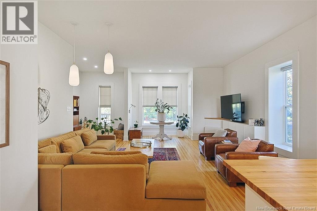 357 Dufferin Row Property Photo 17