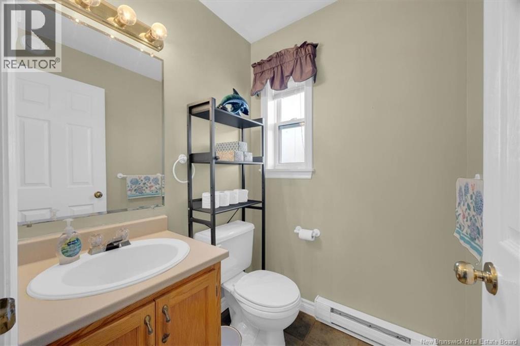 193 King St West Property Photo 11