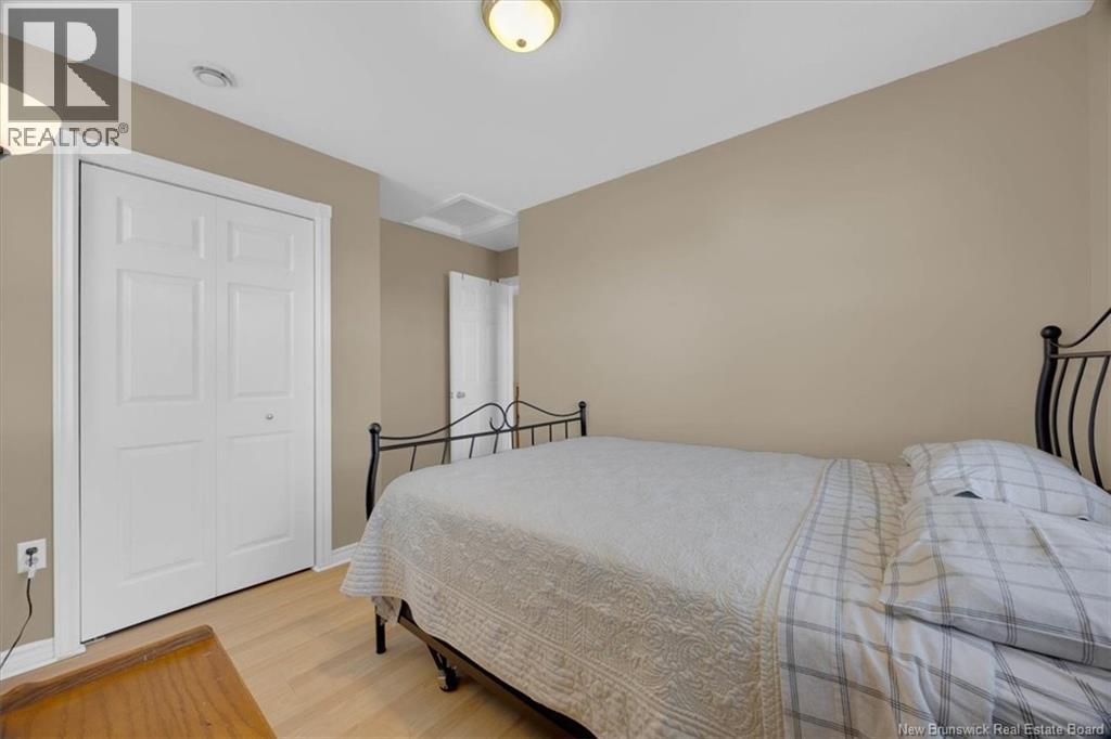 193 King St West Property Photo 17
