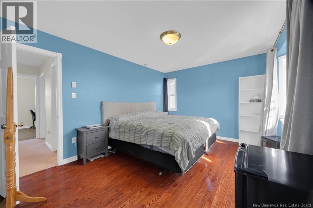 193 King St West Property Photo 21