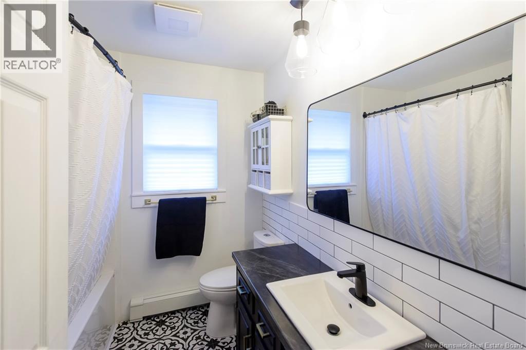 4 Windwood Property Photo 16