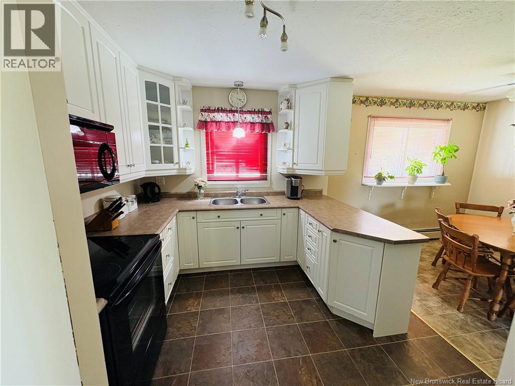 38 Lieff Street Property Photo 4