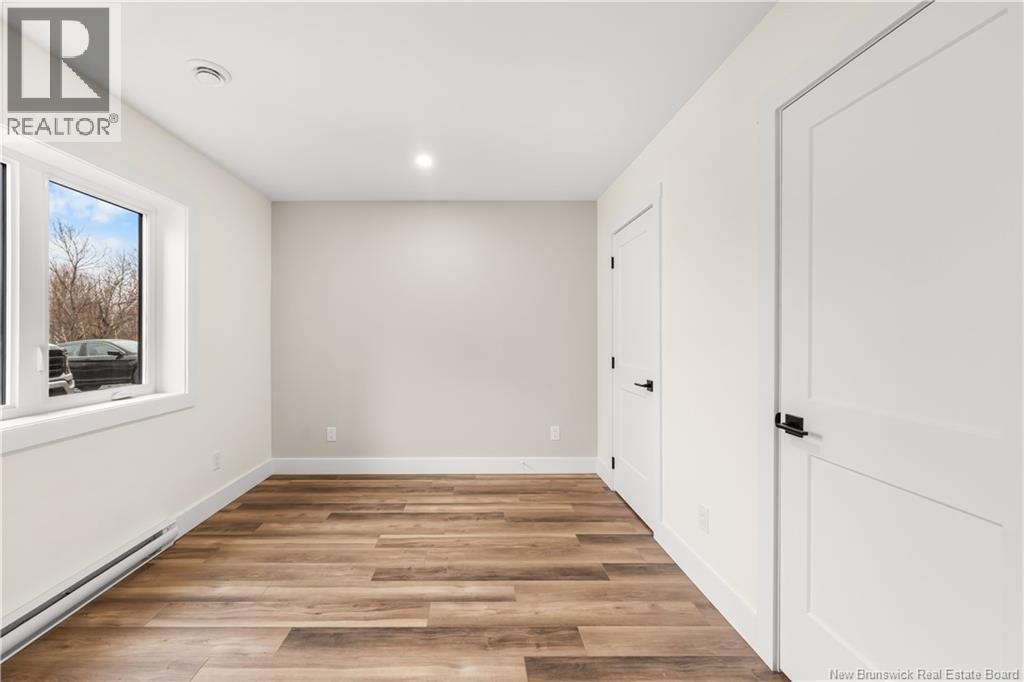 1200 Golden Park Crescent Unit# 1 Property Photo 20