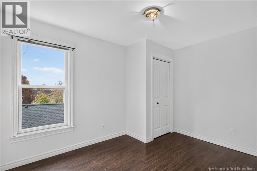 121 Elmwood Drive Property Photo 10