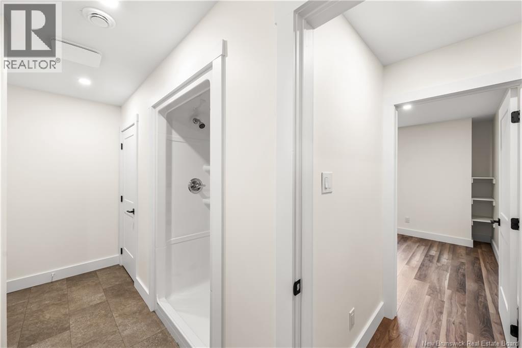 1200 Golden Park Crescent Unit# 2 Property Photo 27