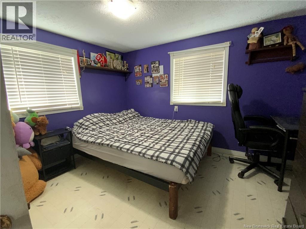 2123 Commerciale Street Property Photo 13