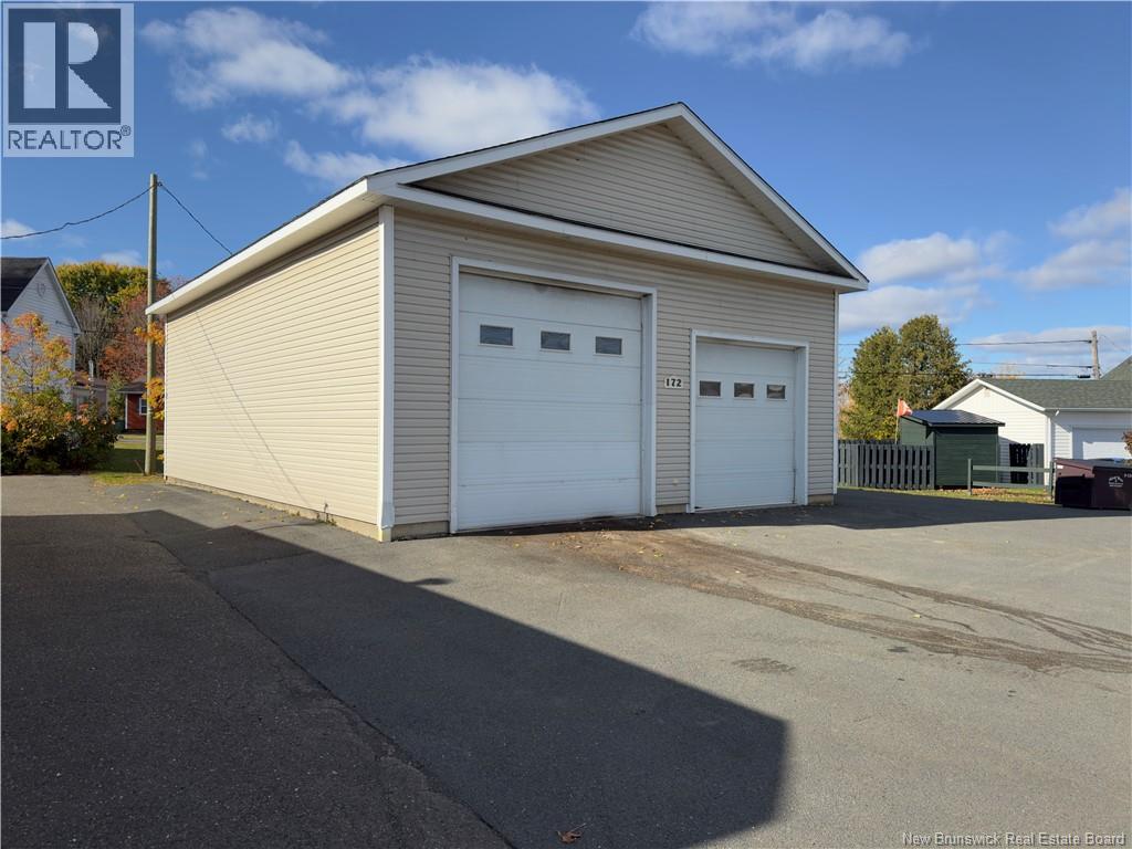 172 Portage Road Property Photo 1