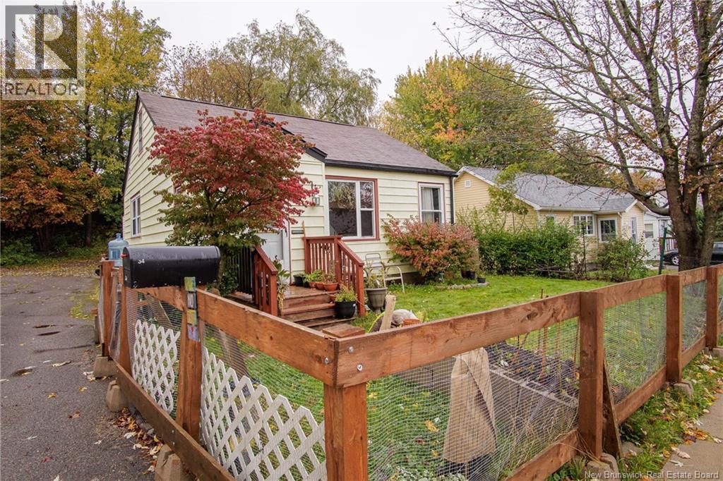 34 Currie Avenue Property Photo 3