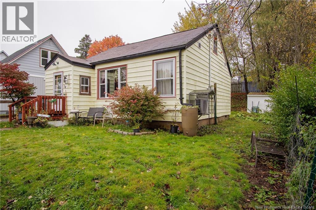 34 Currie Avenue Property Photo 4