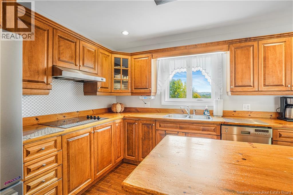 34 Doyle Street Property Photo 8