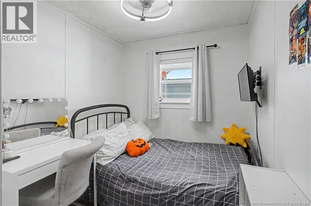 46 Travis Street Property Photo 33